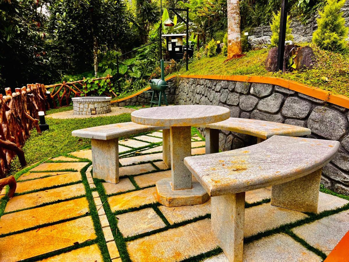 Blue Peaks Holiday Home Munnar Εξωτερικό φωτογραφία