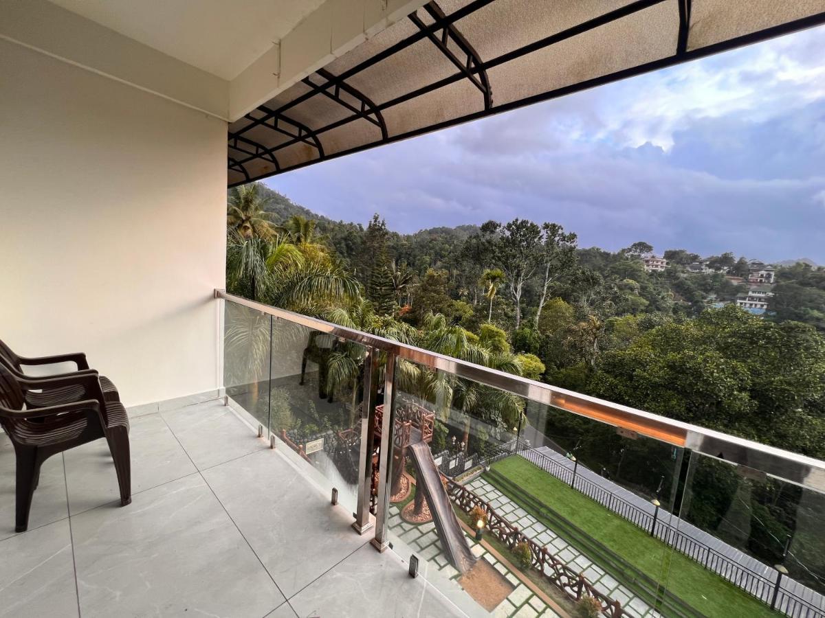 Blue Peaks Holiday Home Munnar Εξωτερικό φωτογραφία