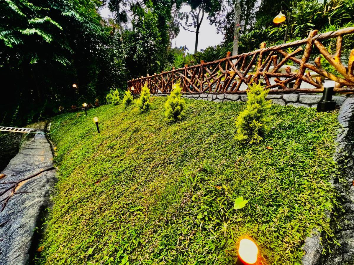 Blue Peaks Holiday Home Munnar Εξωτερικό φωτογραφία
